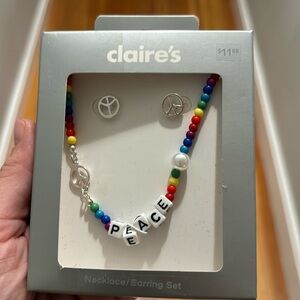 Claire’s peace Necklace /Earing set